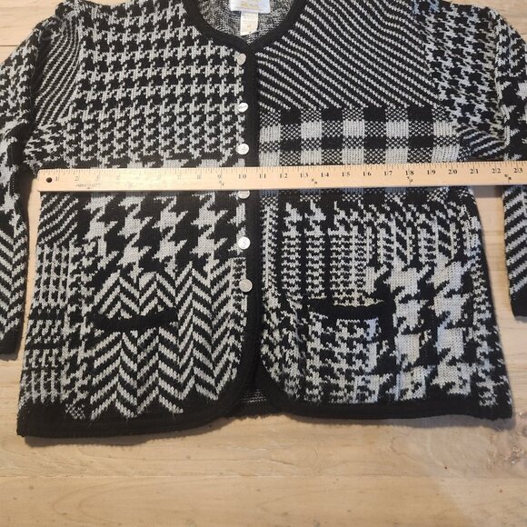 Vintage Tally Ho Cardigan Black Houndstooth Button Front Sweater Womens Medium - Picture 14 of 15
